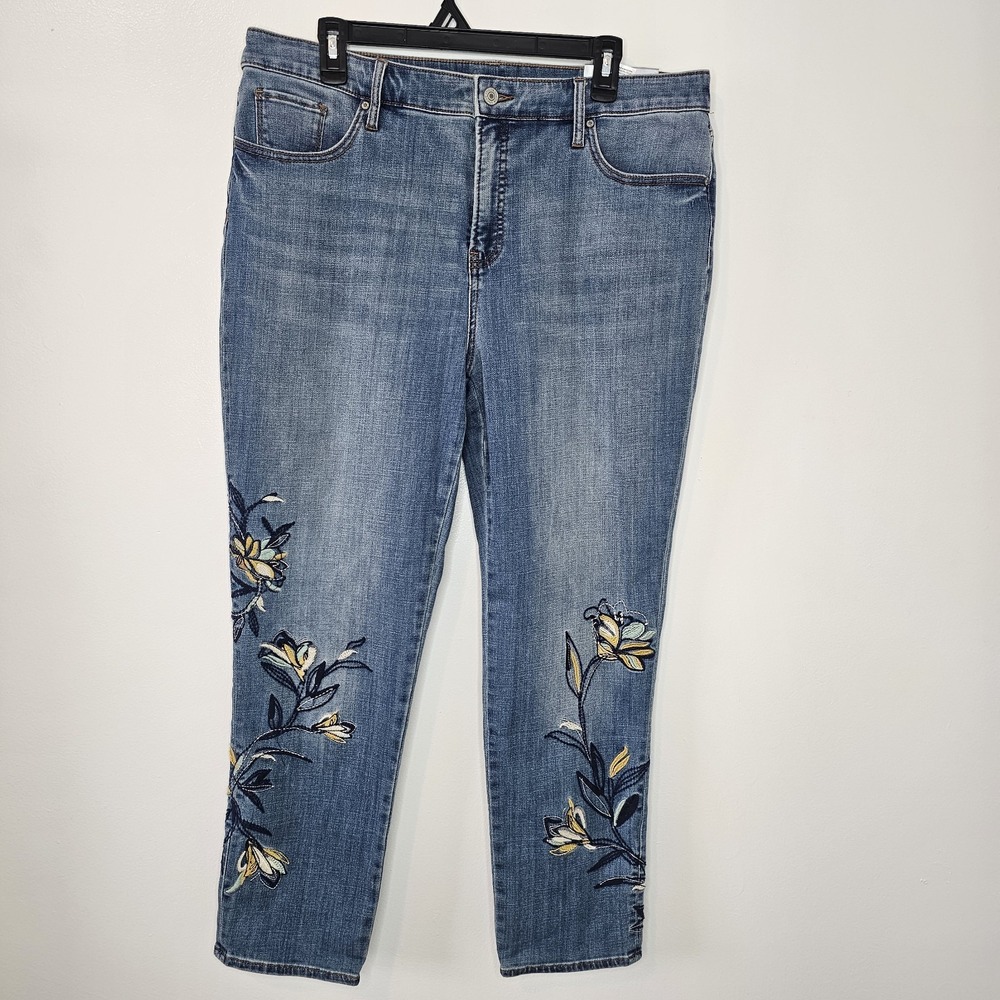 New Chico's So Slimming Girlfriend Ankle Jeans Size2.5R(US Size 14R) Blue